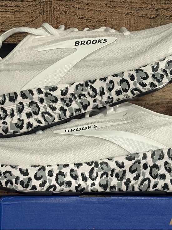 Brooks Shoes - Brooks White Sneakers with Black & Gray Leopard-Print Midsole